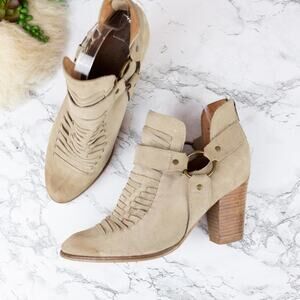 Seychelles Impossible Beige Suede Leather Harness Heeled Ankle Booties Size 10